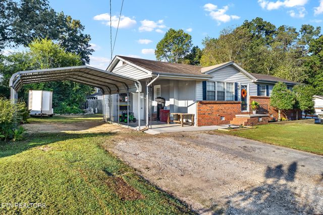 5055 NE Lake Circle Drive, Cleveland, TN 37312