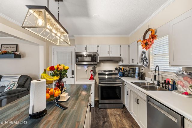 5055 NE Lake Circle Drive, Cleveland, TN 37312