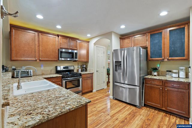 1575 Leo St NE, Keizer, OR 97303