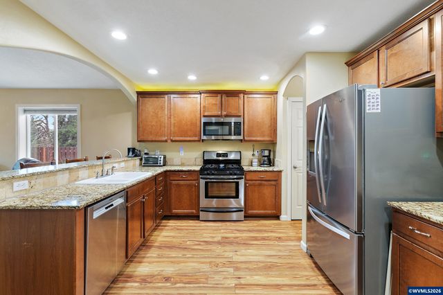 1575 Leo St NE, Keizer, OR 97303