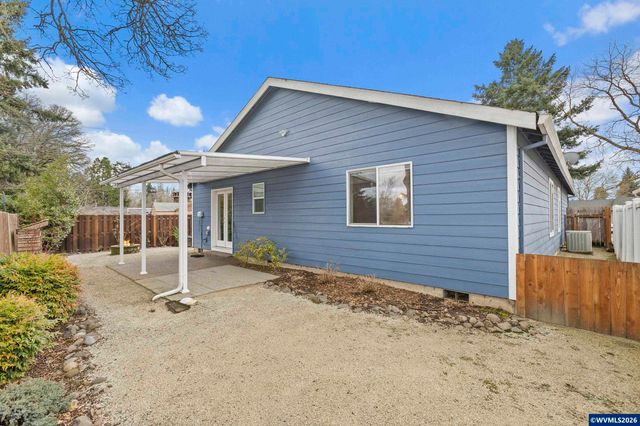 1575 Leo St NE, Keizer, OR 97303