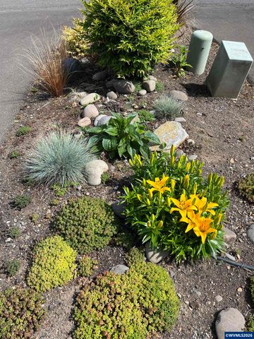 1575 Leo St NE, Keizer, OR 97303