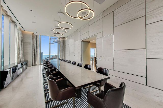 363 E Wacker Drive 2708, Chicago, IL 60601
