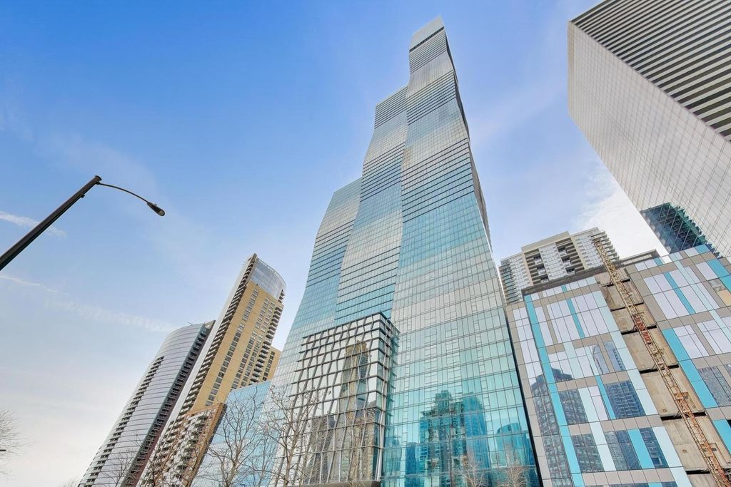 363 E Wacker Drive 2708, Chicago, IL 60601