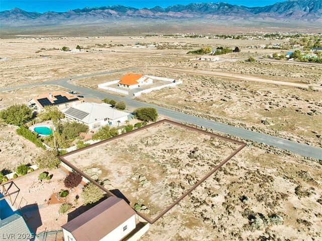 5380 Fleetwood Place, Pahrump, NV 89060