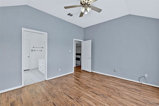 2094 Amber Court, Lewisville, TX 75067