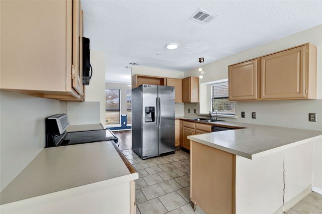 2094 Amber Court, Lewisville, TX 75067