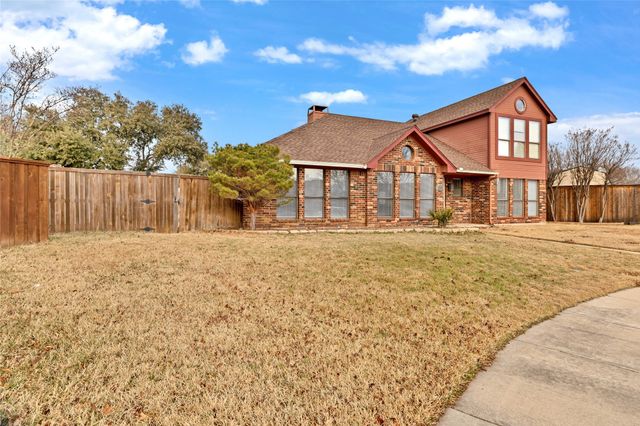 2094 Amber Court, Lewisville, TX 75067
