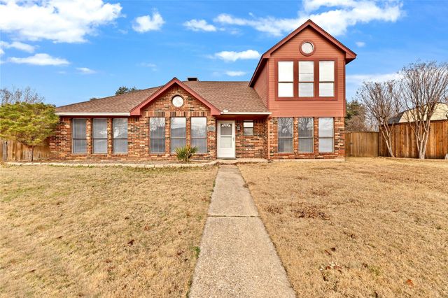 2094 Amber Court, Lewisville, TX 75067