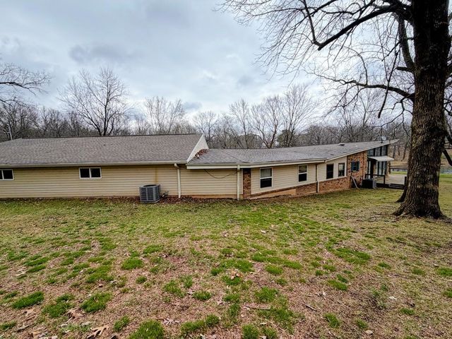 201 Topaz Lane, Horseshoe Bend, AR 72512