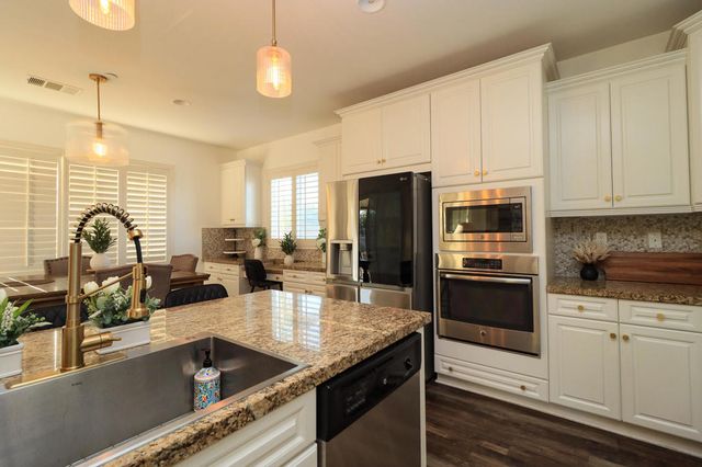 73628 Dali Court, Palm Desert, CA 92211