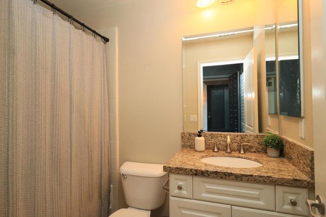 73628 Dali Court, Palm Desert, CA 92211
