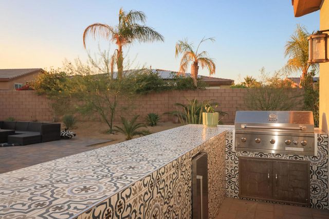 73628 Dali Court, Palm Desert, CA 92211