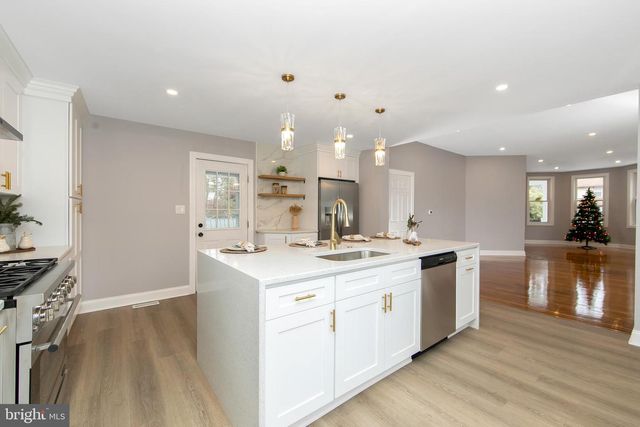 416 OAK AVE, Woodbury Heights, NJ 08097