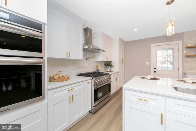 416 OAK AVE, Woodbury Heights, NJ 08097