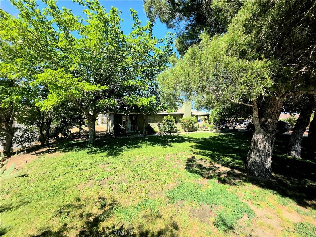 Image 3 of property listing at 16486 Hughes Road, Victorville, CA 92395