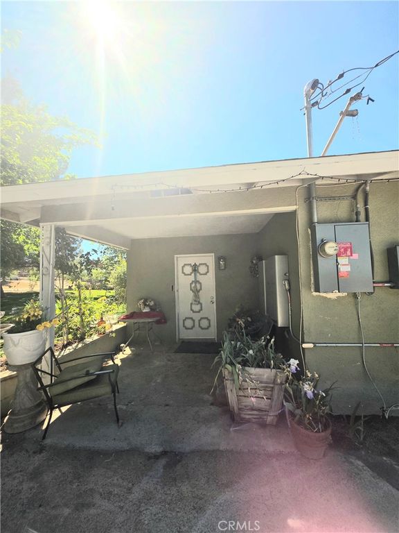 Image 5 of property listing at 16486 Hughes Road, Victorville, CA 92395