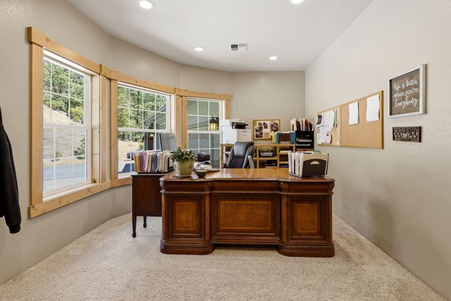 491 Penny Lane, Grants Pass, OR 97527