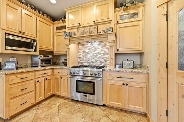 491 Penny Lane, Grants Pass, OR 97527