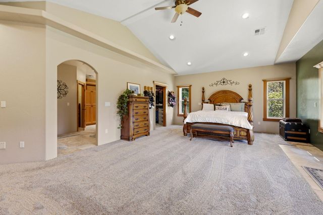 491 Penny Lane, Grants Pass, OR 97527