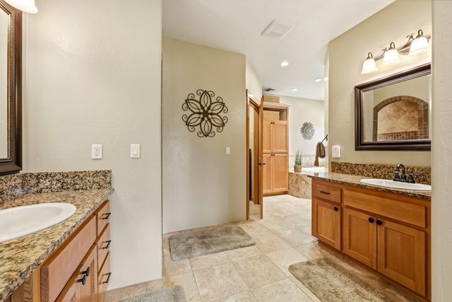 491 Penny Lane, Grants Pass, OR 97527