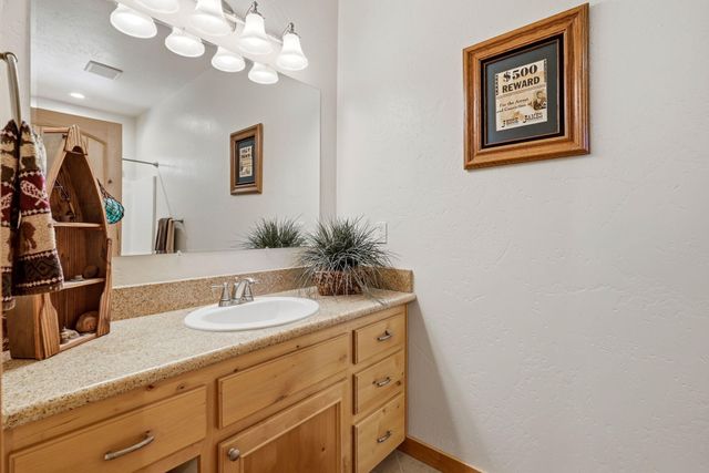 491 Penny Lane, Grants Pass, OR 97527