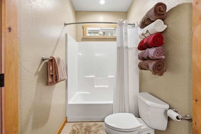 491 Penny Lane, Grants Pass, OR 97527