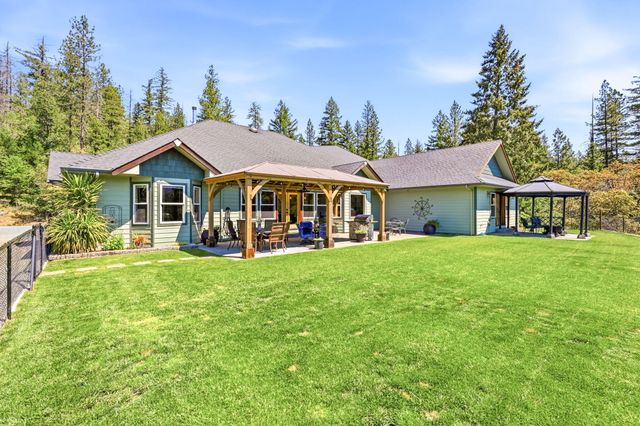 491 Penny Lane, Grants Pass, OR 97527