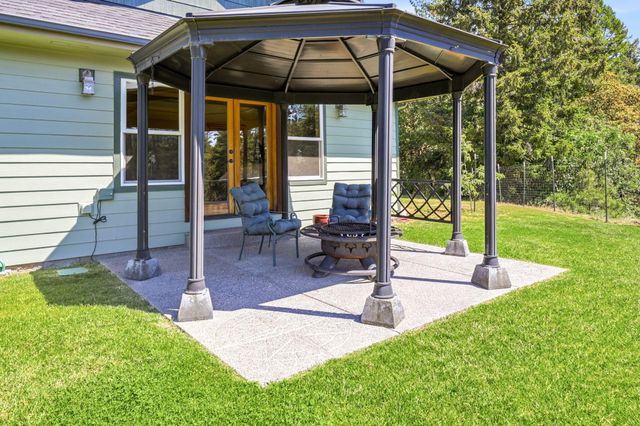 491 Penny Lane, Grants Pass, OR 97527