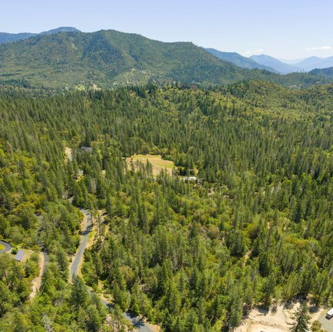 491 Penny Lane, Grants Pass, OR 97527