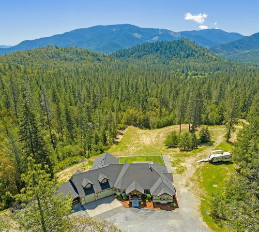 491 Penny Lane, Grants Pass, OR 97527