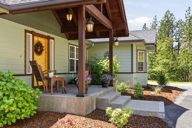 491 Penny Lane, Grants Pass, OR 97527