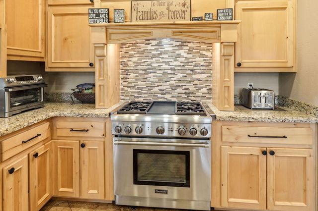 491 Penny Lane, Grants Pass, OR 97527