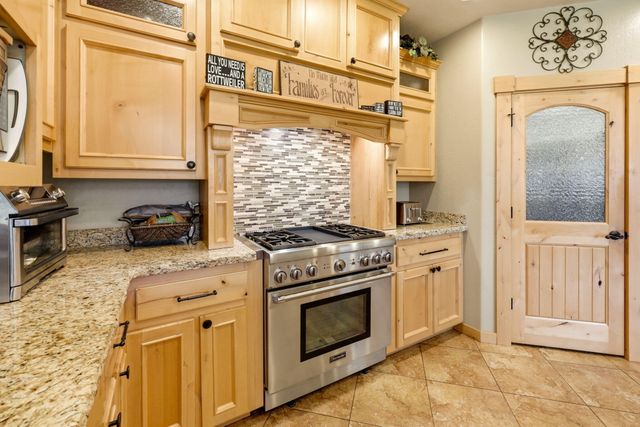 491 Penny Lane, Grants Pass, OR 97527