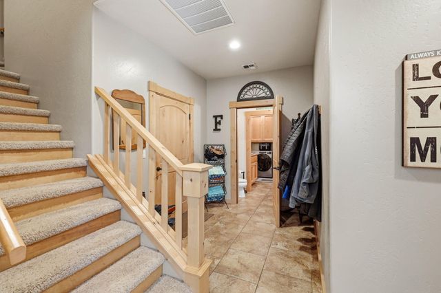 491 Penny Lane, Grants Pass, OR 97527
