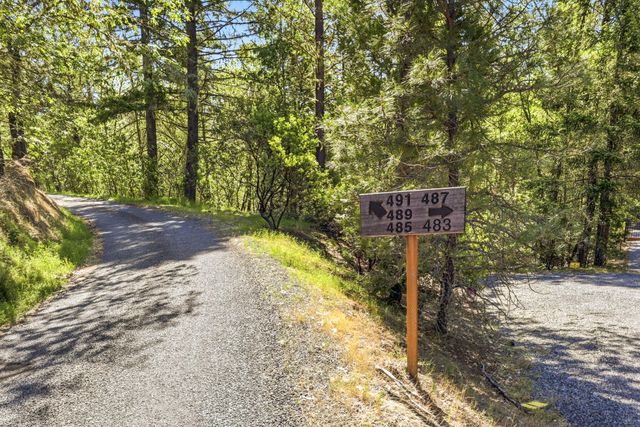 491 Penny Lane, Grants Pass, OR 97527