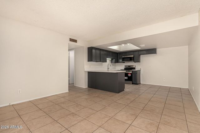 704 N 4TH Street 2, Avondale, AZ 85323