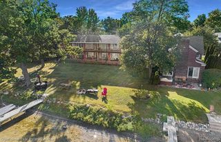 5375 Cooley Lake Road 2, Waterford, MI 48327