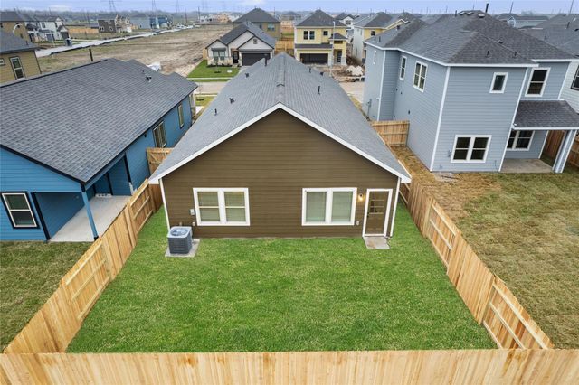 1210 Elsinore Drive, Rosharon, TX 77583