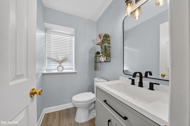 35027 Pappstein Drive, Clinton Twp, MI 48035
