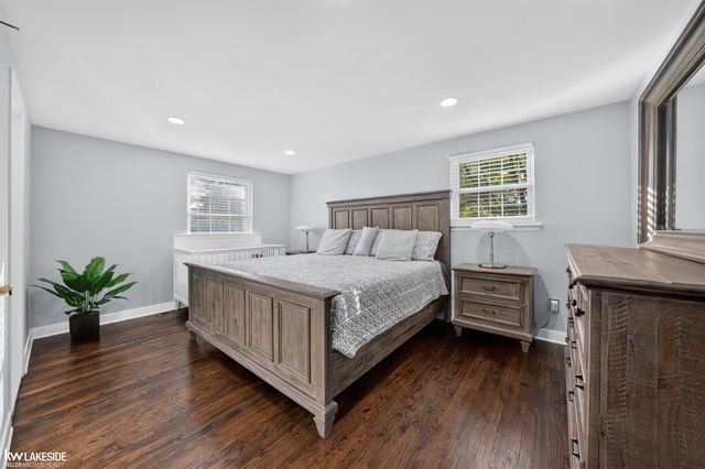 35027 Pappstein Drive, Clinton Twp, MI 48035