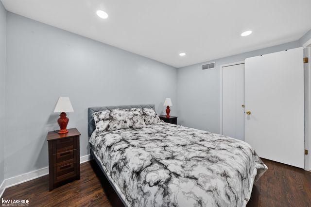 35027 Pappstein Drive, Clinton Twp, MI 48035