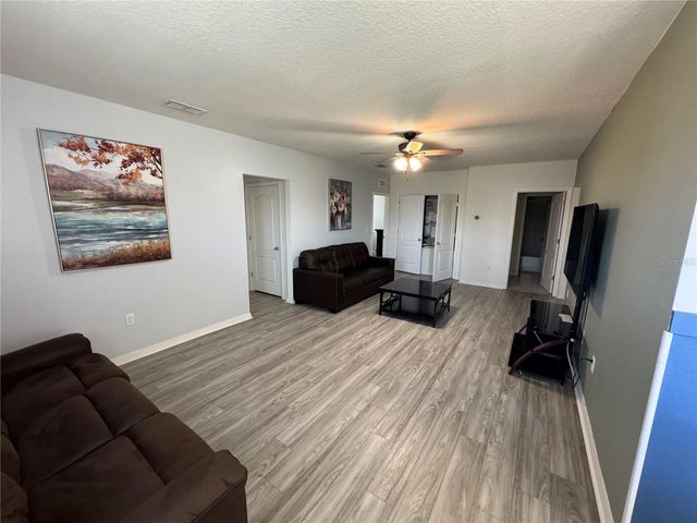 5231 WILDWOOD WAY, Davenport, FL 33837