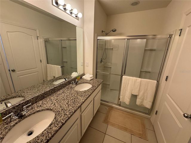 5231 WILDWOOD WAY, Davenport, FL 33837