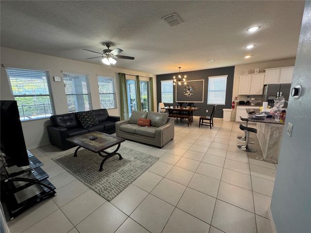 5231 WILDWOOD WAY, Davenport, FL 33837
