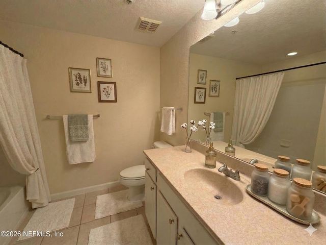 10075 N GATE Parkway 2012, Jacksonville, FL 32246
