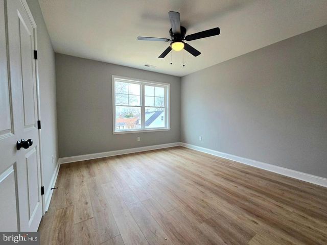 8478 GARDEN RD, Pasadena, MD 21122