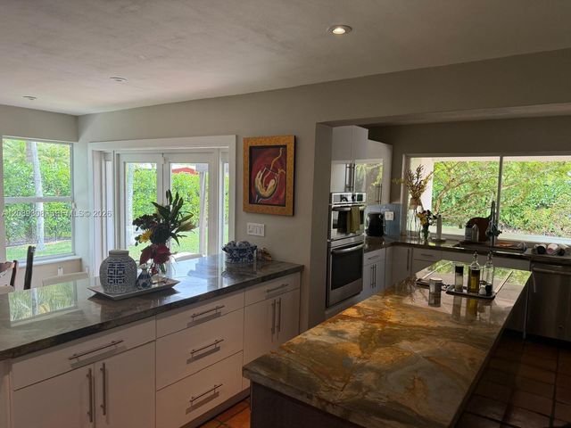 11521 SW 98th Court, Miami, FL 33176