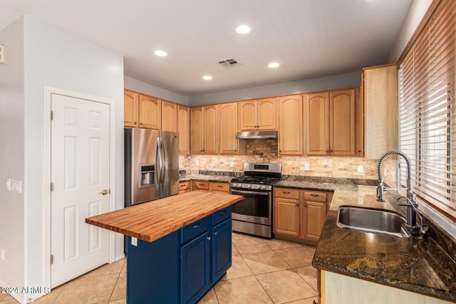 2626 W Florentine Road, Phoenix, AZ 85086