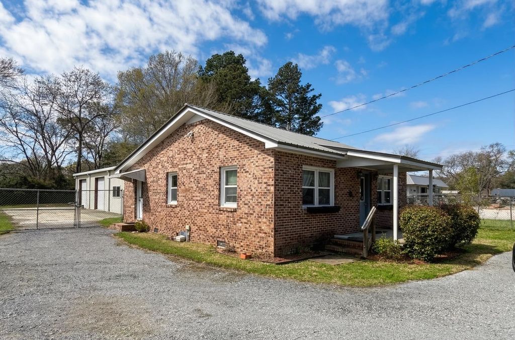 2019 Highmarket St., Georgetown, SC 29440 — exterior